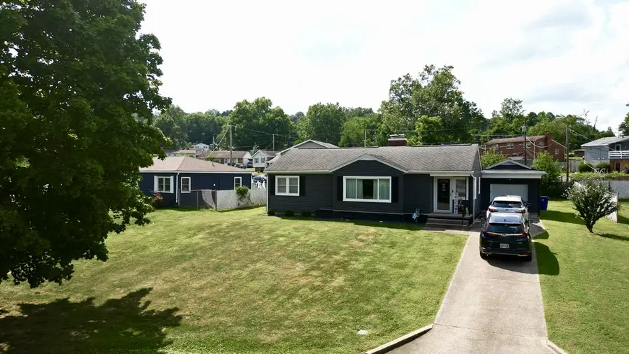 114 Eastview Drive, Chillicothe, OH 45601 - #2