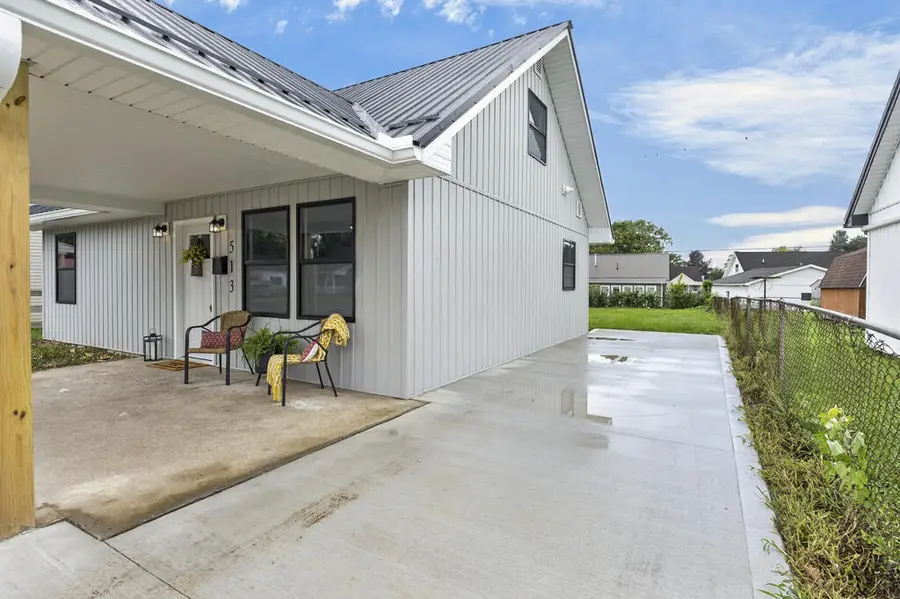 513 E 7th St, Waverly, OH 45690 - #3