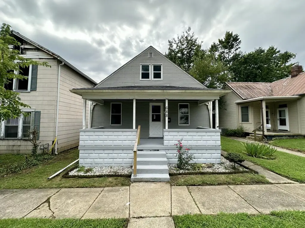 688 E 4th St, Chillicothe, OH 45601 - #1
