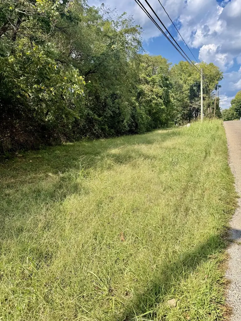 316,498, W 2nd St, Waverly, OH 45690 - #1