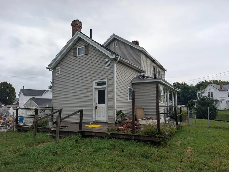 809 Harding Ave., Portsmouth, OH 45662 - #3