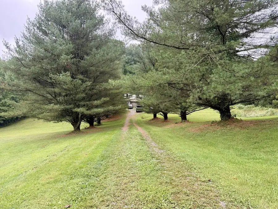 1082 True Hollow Road, Chillicothe, OH 45601 - #3