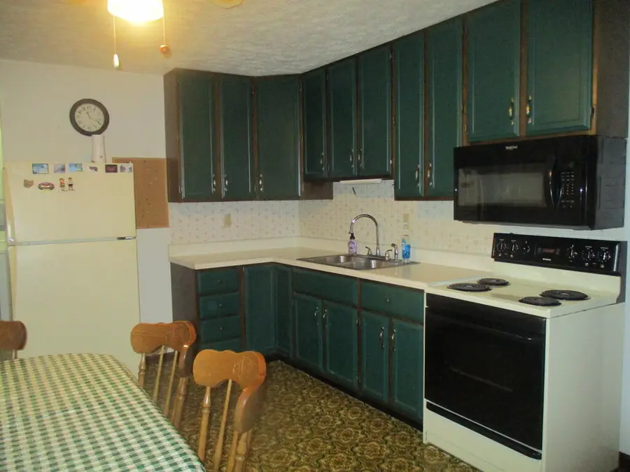 64 Eastern Ave., Frankfort, OH 45628 - #3