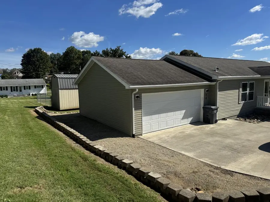 78 Parkview Ave., Jackson, OH 45640 - #2