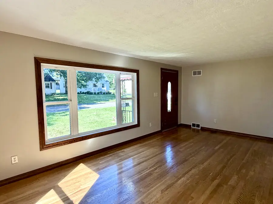 141 Cottage Lane, Chillicothe, OH 45601 - #3