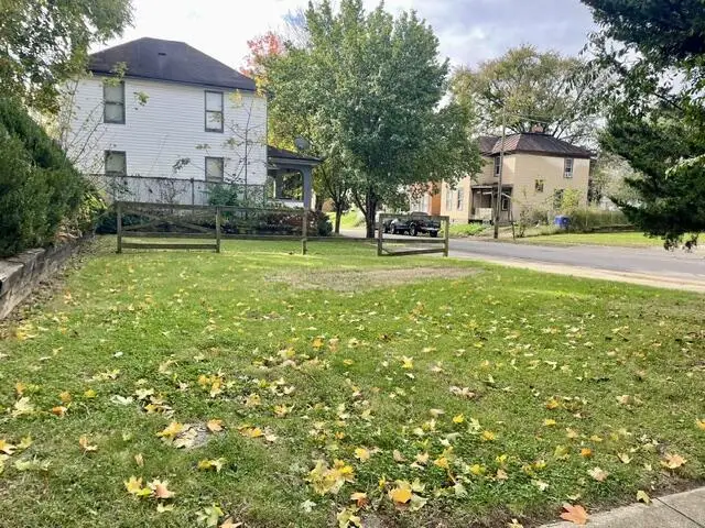 294 E 4th St, Chillicothe, OH 45601 - #2