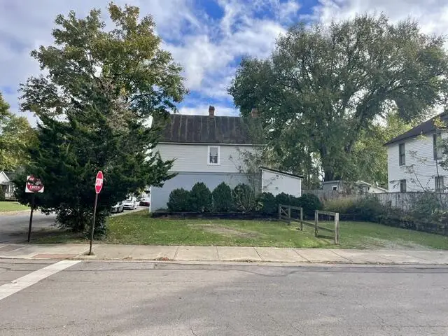 294 E 4th St, Chillicothe, OH 45601 - #3