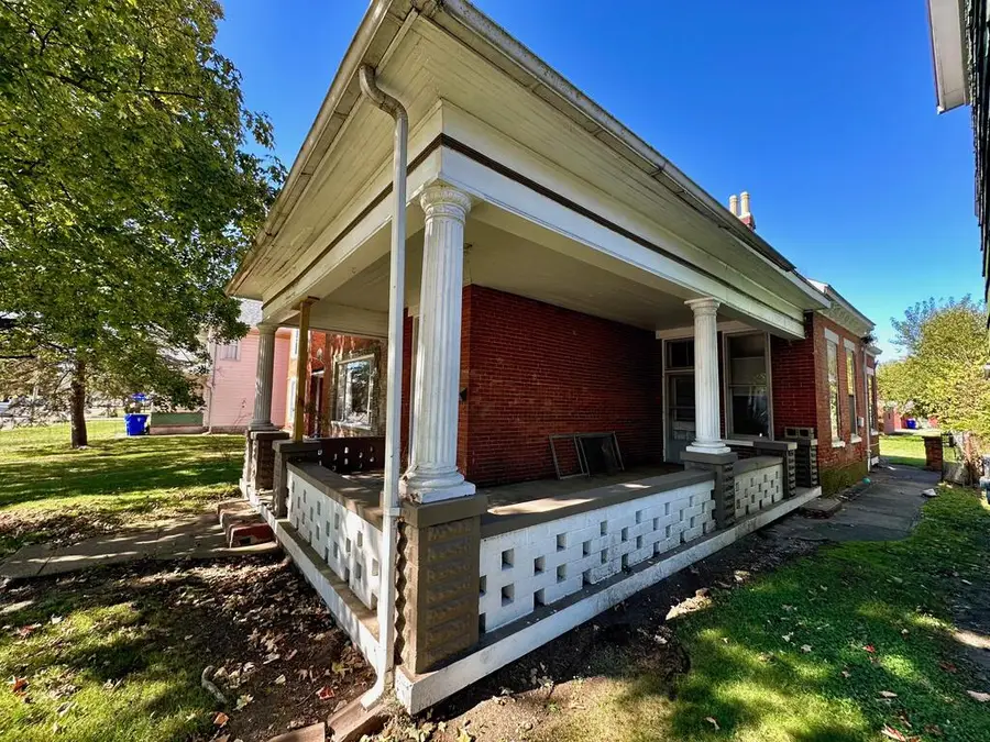 617 E Main Street, Chillicothe, OH 45601 - #3