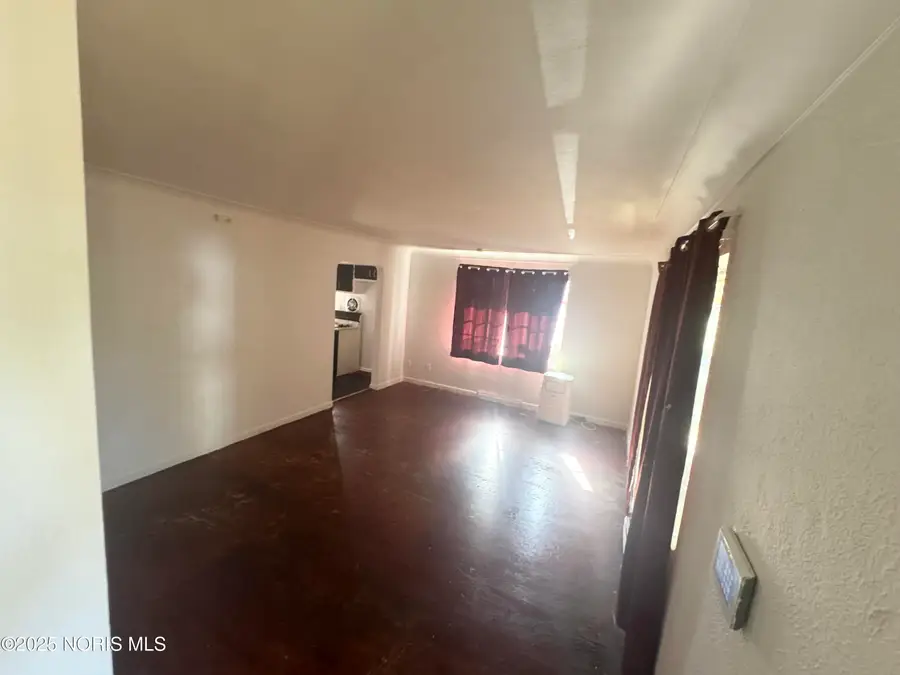 826 Ranch Drive, Toledo, OH 43607 - Image #2