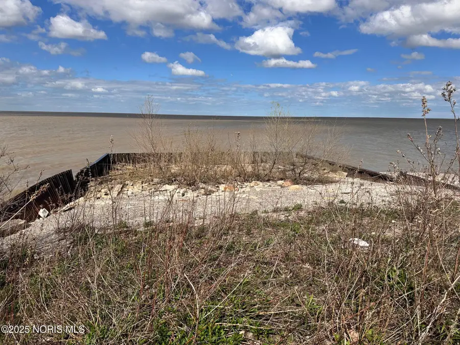 7911 W Sand Beach Road, Oak Harbor, OH 43449 - Image #3