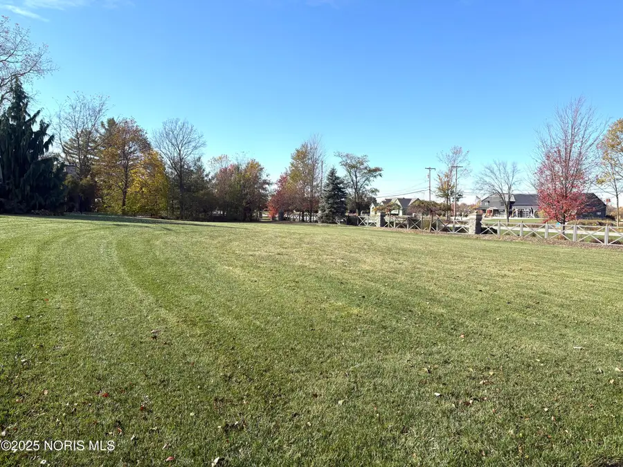 5716 Hamptons Drive, Monclova, OH 43542 - Image #3