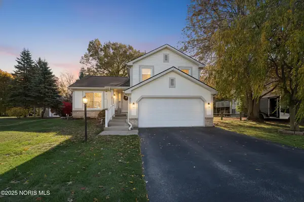 6733 Sparrow Hill Road, Sylvania, OH 43560