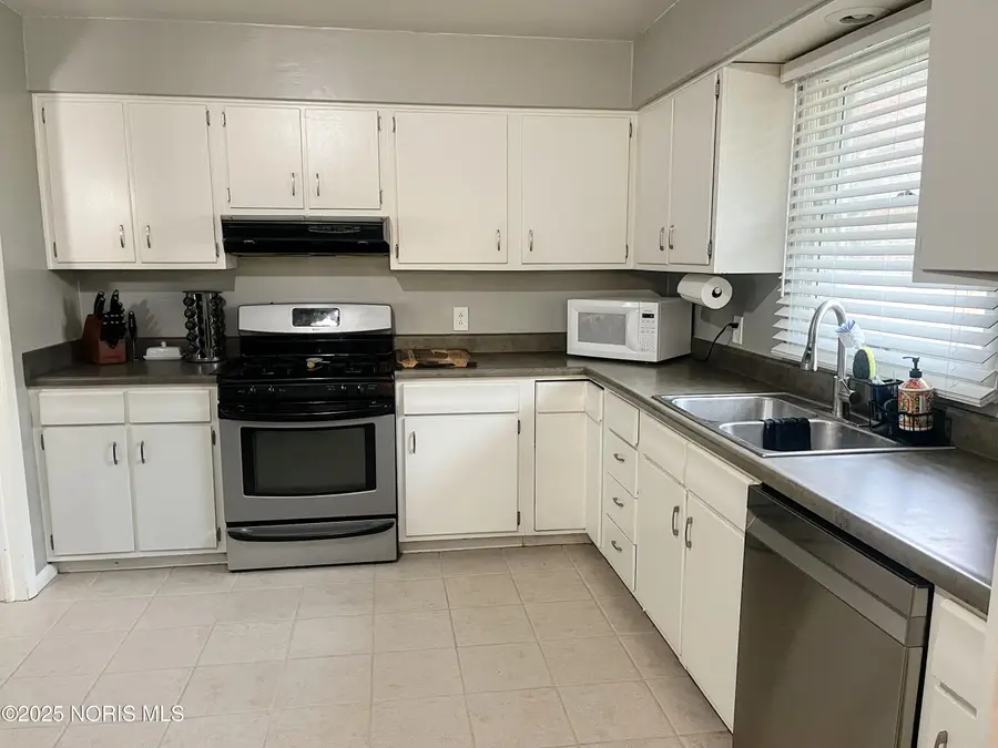 4784 Santa Maria Drive, Toledo, OH 43614 - Image #3