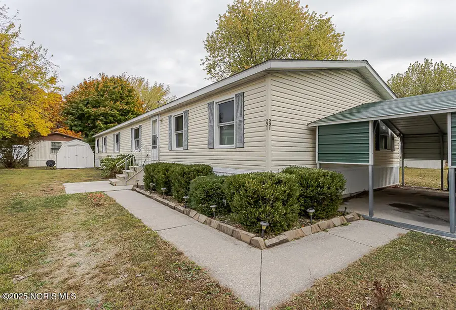 535 W Gypsy Lane Road #221, Bowling Green, OH 43402 - #2