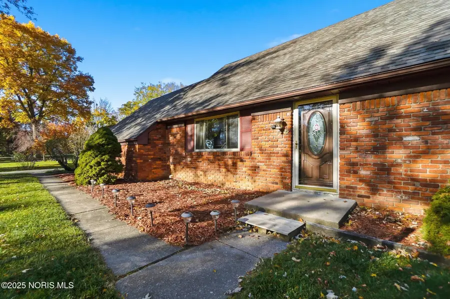 388 S River Road, Waterville, OH 43566 - Image #2