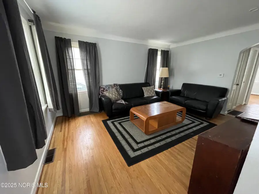 1916 Glencairn Avenue, Toledo, OH 43614 - Image #2