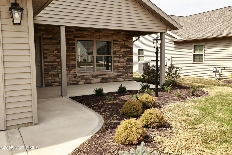 111 Kincora Drive, Bucyrus, OH 44820 - Image #2