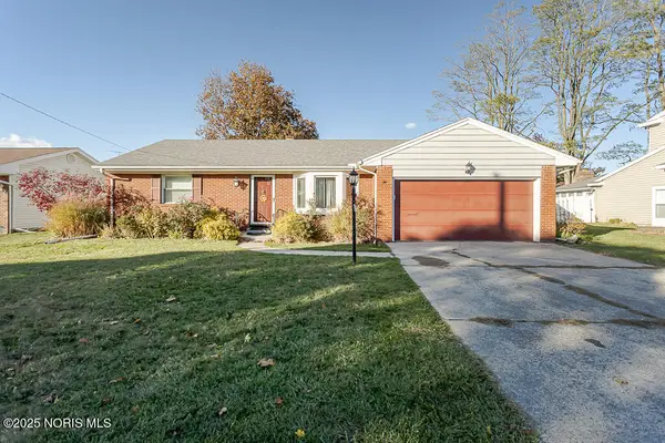3163 Cromwell Drive, Oregon, OH 43616
