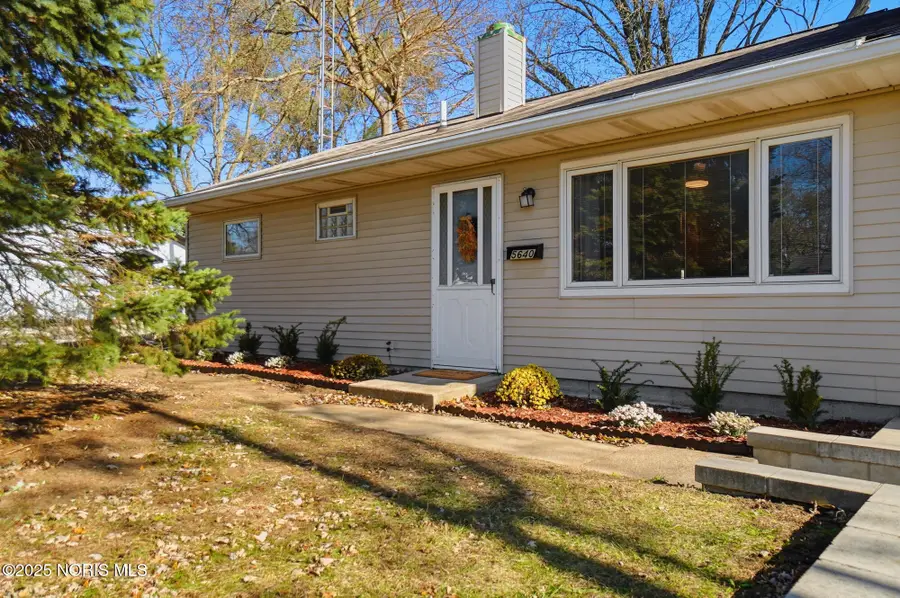 5640 Dellbrook Drive, Sylvania, OH 43560 - Image #3