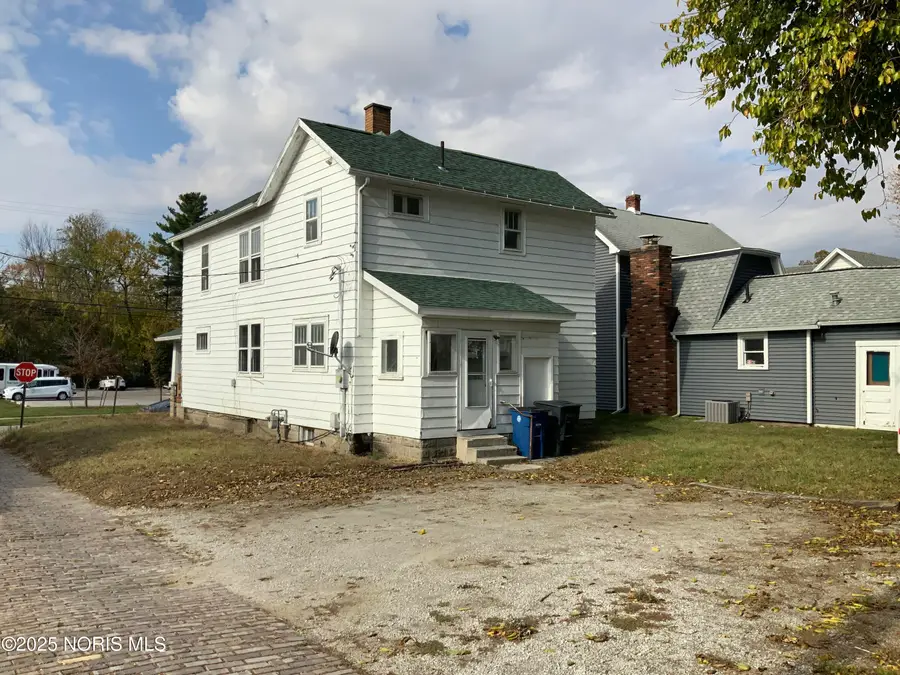 157 S Grove Street, Bowling Green, OH 43402 - Image #2