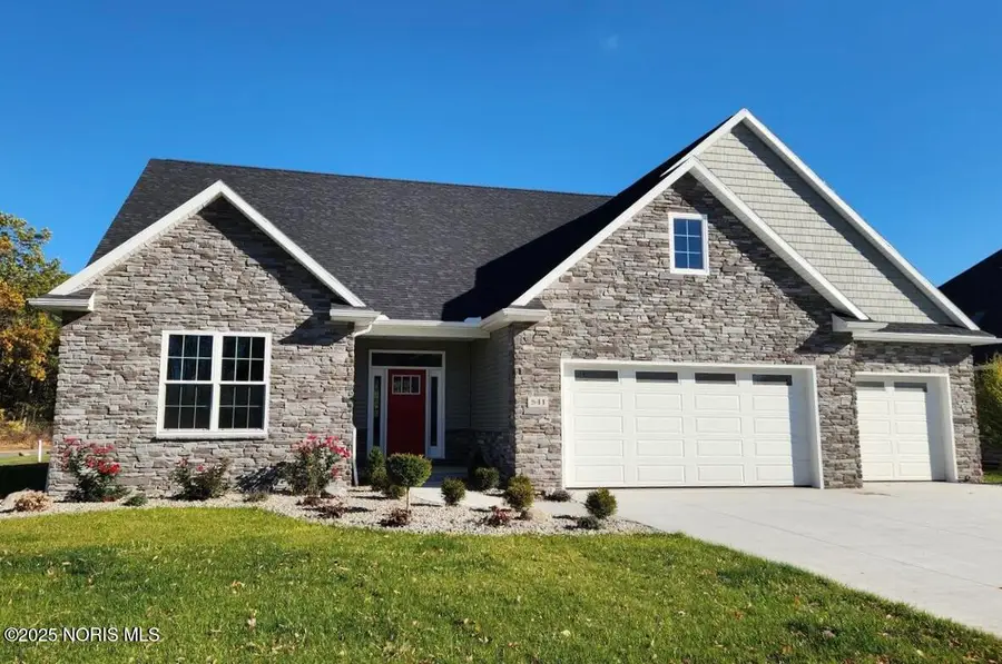 541 E Shoreline Drive, Holland, OH 43528 - Image #3