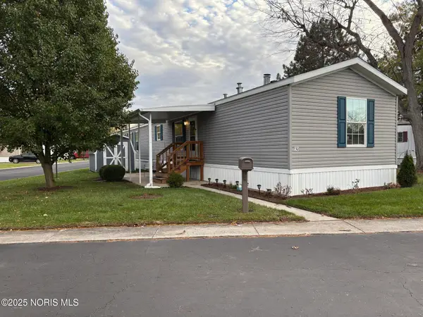 800 Woodward Avenue, Fostoria, OH 44830