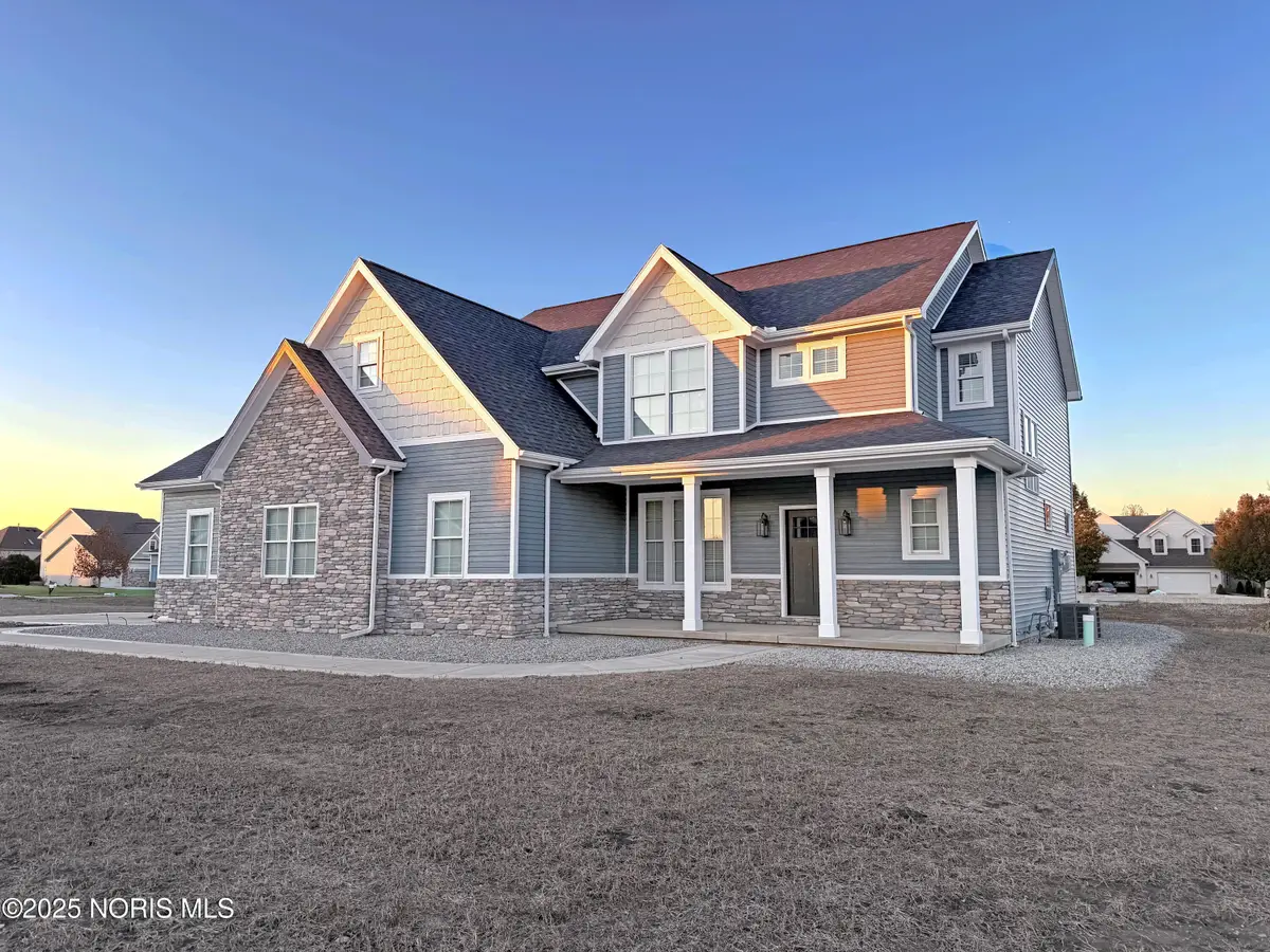 956 Heather Court, Bowling Green, OH 43402 - Image #1