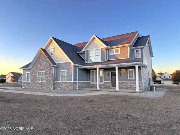 956 Heather Court, Bowling Green, OH 43402