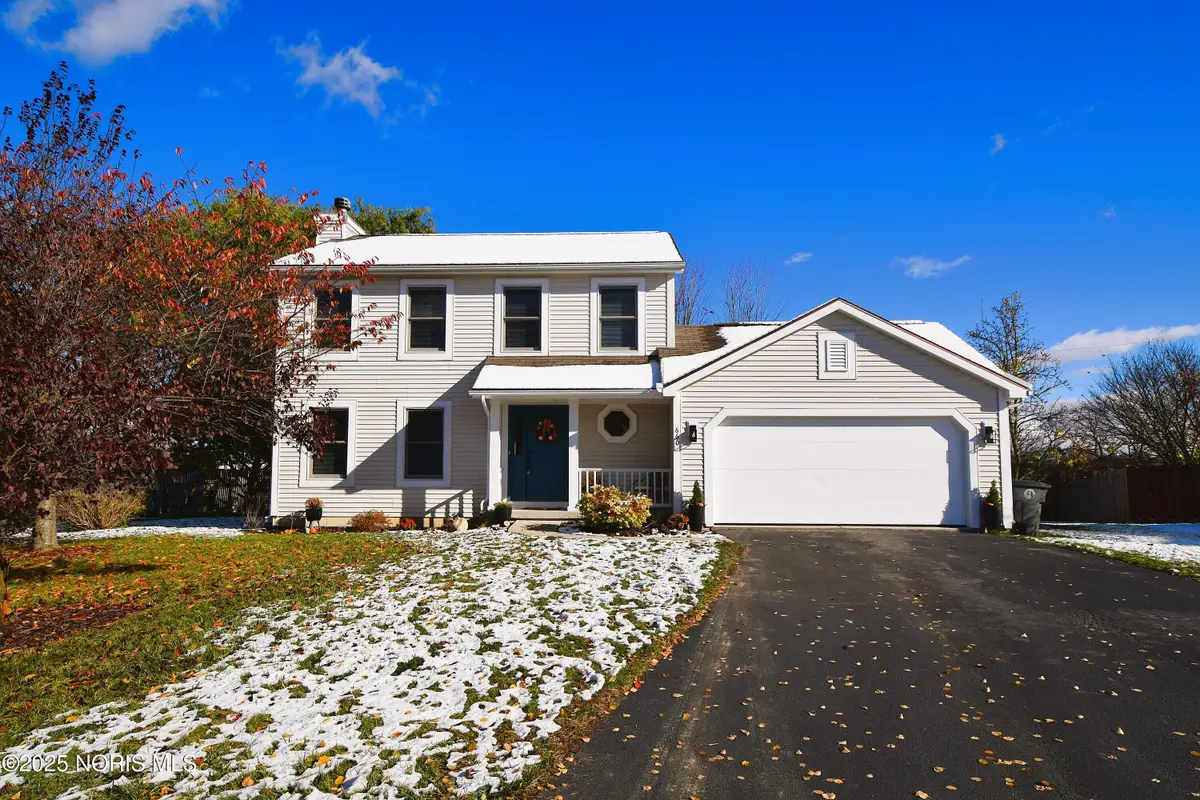 660 Little Creek Dr, Perrysburg, OH 43551 - Image #1