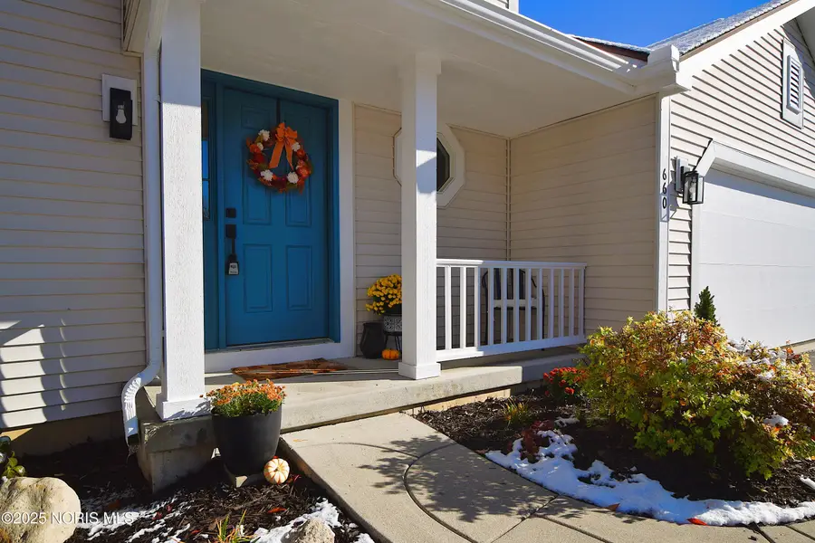 660 Little Creek Dr, Perrysburg, OH 43551 - Image #3