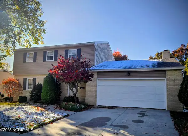 1304 Sierra Drive, Oregon, OH 43616