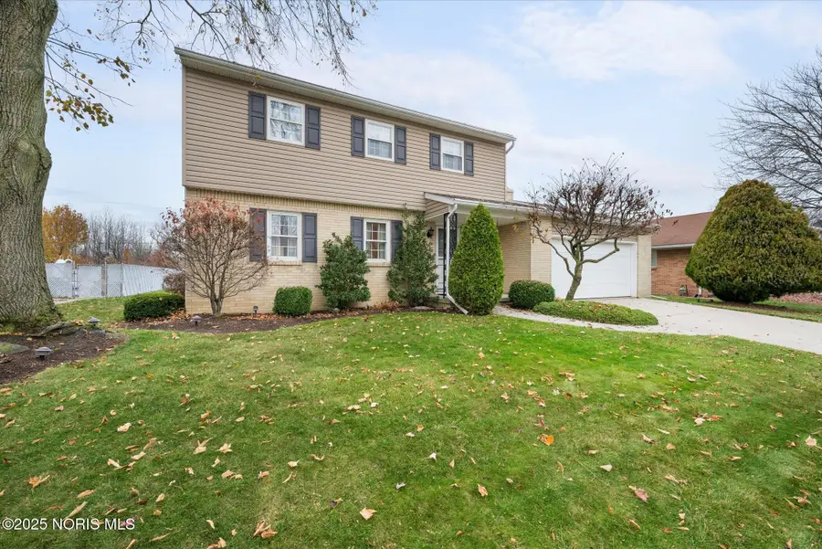 1304 Sierra Drive, Oregon, OH 43616 - Image #2