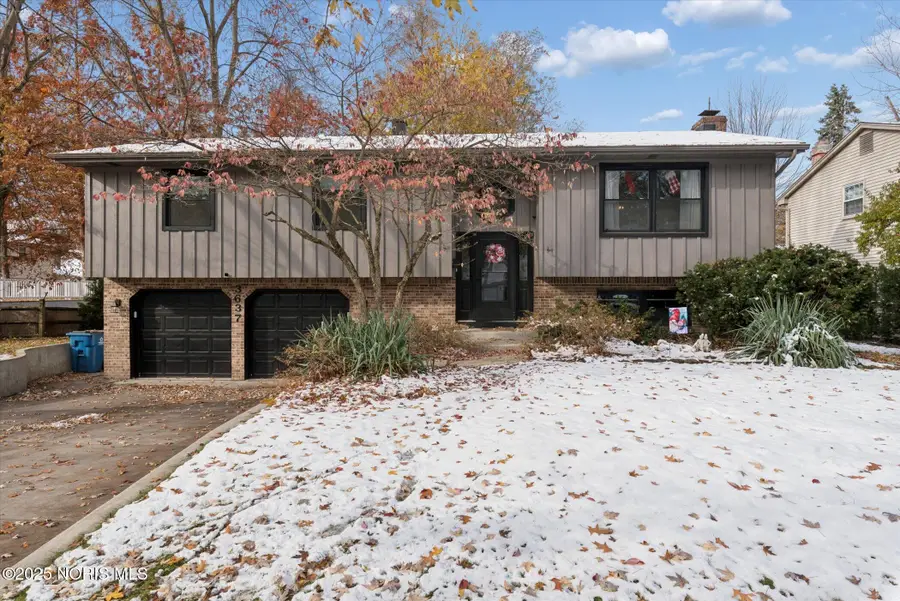 3637 Fairwood Drive, Sylvania, OH 43560 - Image #3