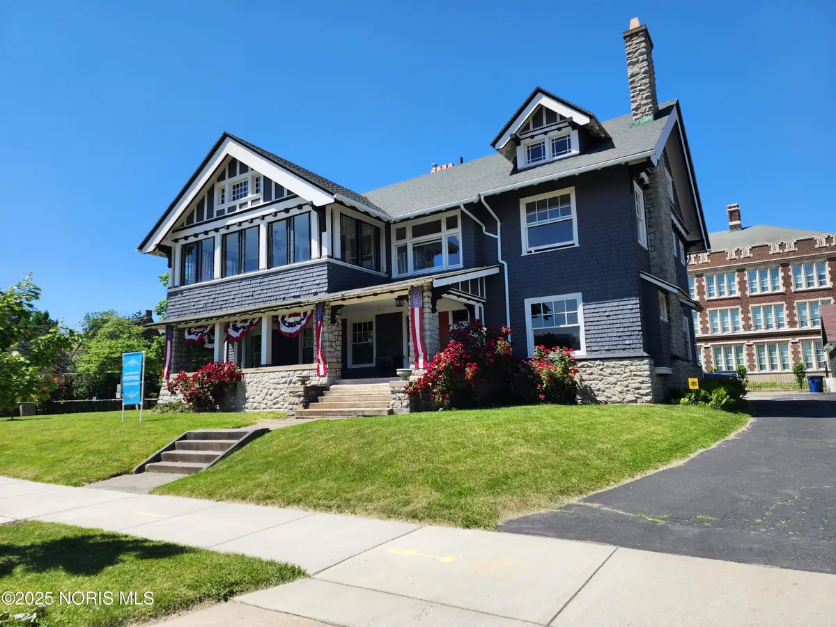 424 Winthrop Street, Toledo, OH 43620 - Image #1