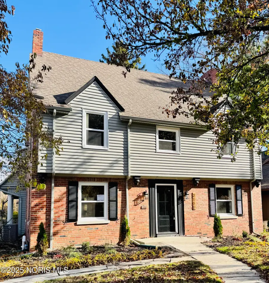 2838 Meadowwood Drive, Toledo, OH 43606 - Image #2