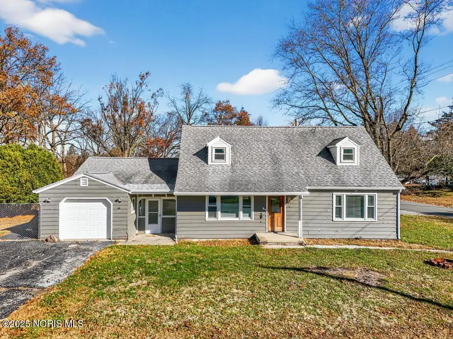 608 Sand Ridge Road, Bowling Green, OH 43402 - Image #2