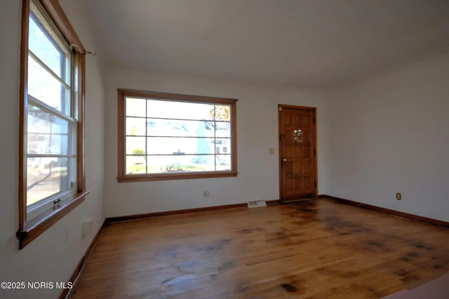 829 Brinton Drive, Toledo, OH 43612 - Image #2