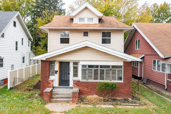 3211 Parkwood Avenue, Toledo, OH 43610