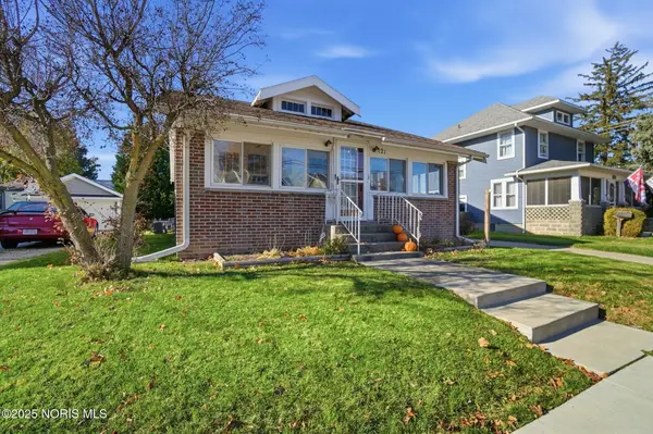 121 N Maple Street, Oak Harbor, OH 43449