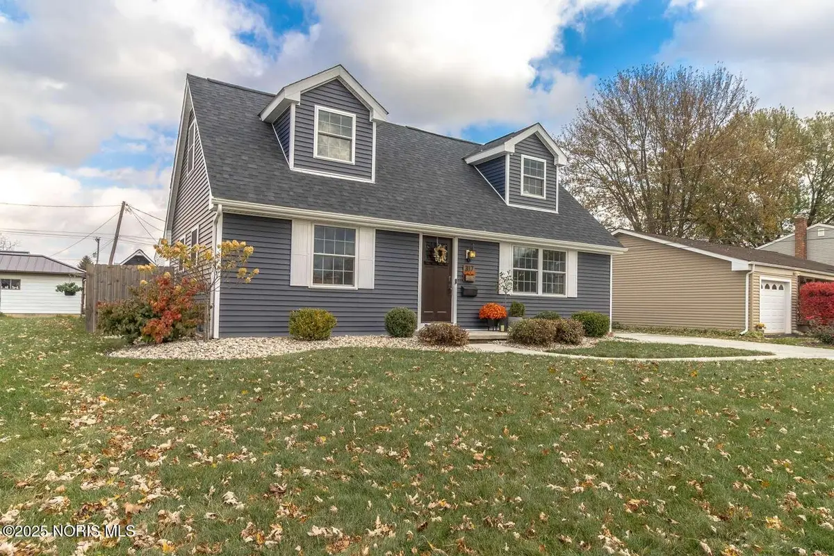 317 Pepperton Drive, Oregon, OH 43616 - Image #1