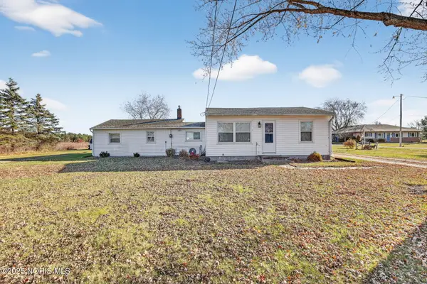 24584 Mccutchenville Road, Perrysburg, OH 43551