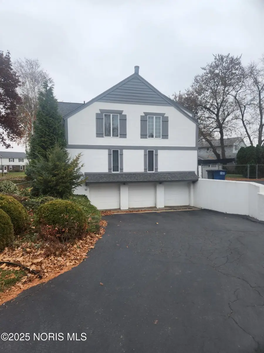 2317 Rockspring Road, Toledo, OH 43614 - Image #2