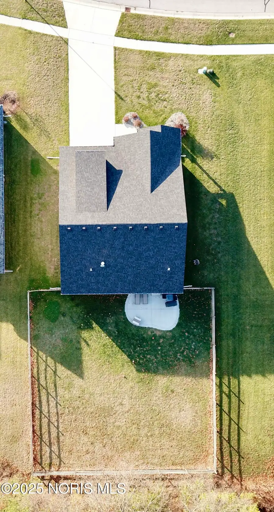 518 Hidden Village Lane, Holland, OH 43528 - Image #3