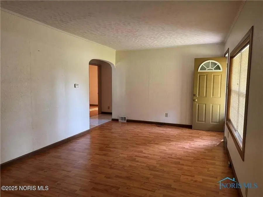 7944 Hill Avenue, Holland, OH 43528 - Image #2