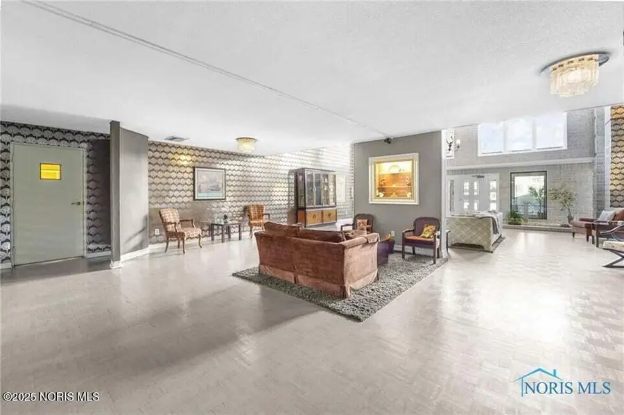 4343 W Bancroft Street, Ottawa Hills, OH 43615 - Image #3