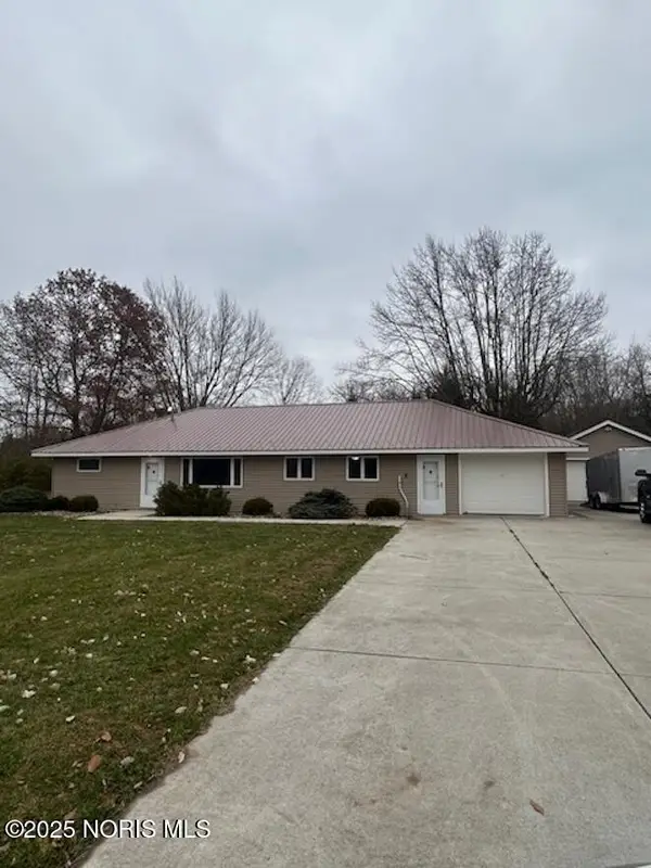 3291 Middleton Pike, Luckey, OH 43443
