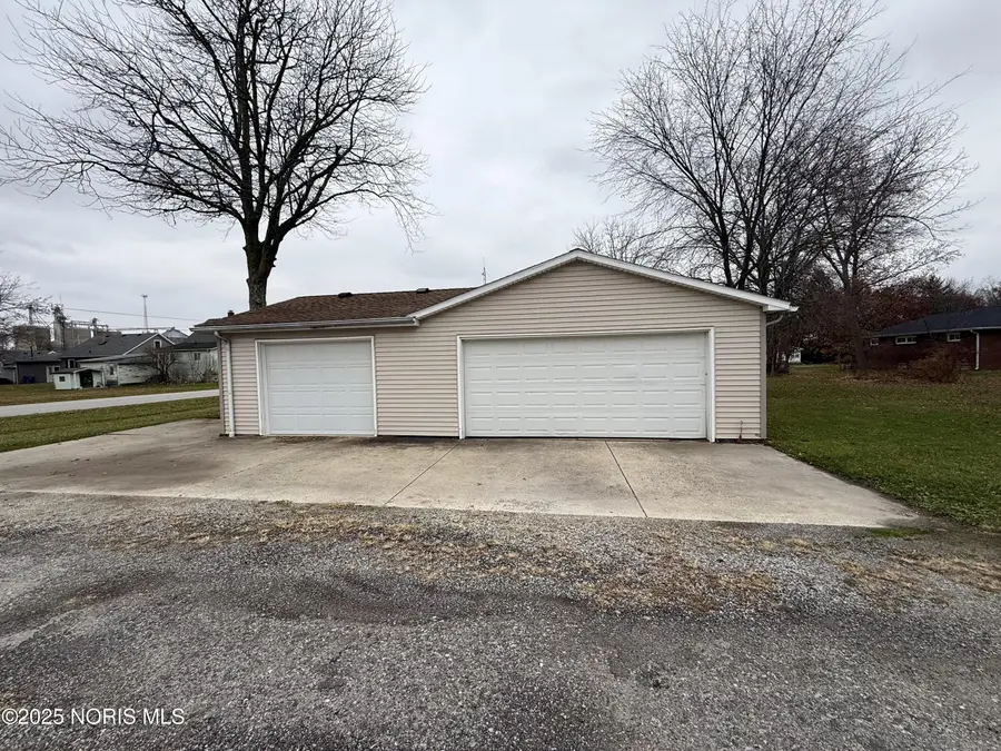527 N Locust Street, Oak Harbor, OH 43449 - Image #3
