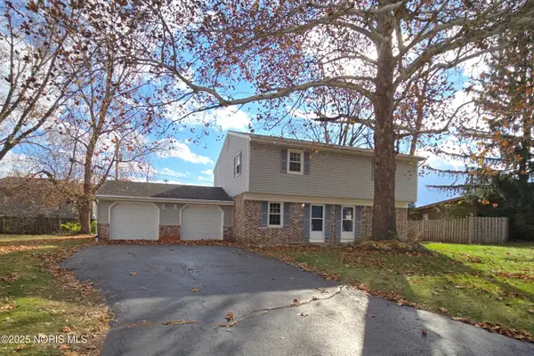 6847 Woodlake Drive, Toledo, OH 43617