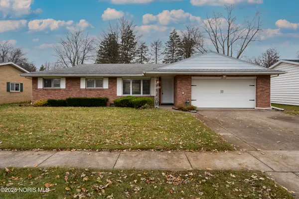 1073 Westbrook Drive, Perrysburg, OH 43551
