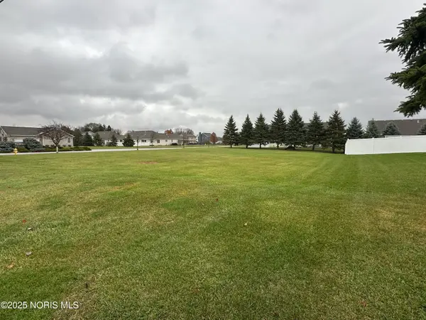 5979 Arapaho Avenue, Walbridge, OH 43465